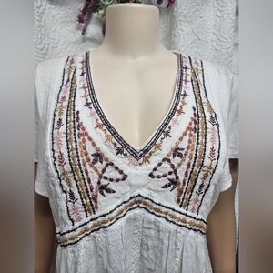 Knox Rose Cream Embroidered Blouse